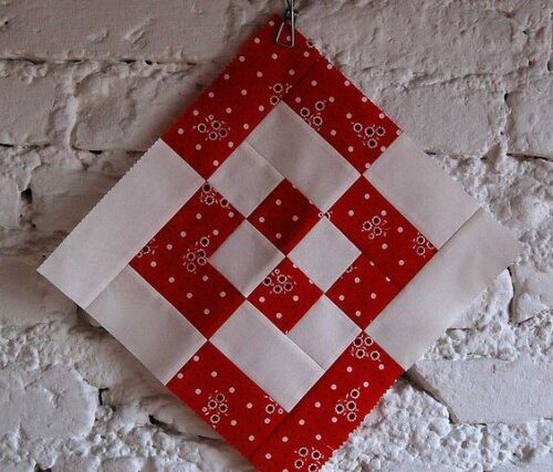 Log Cabin Variation Block Pattern